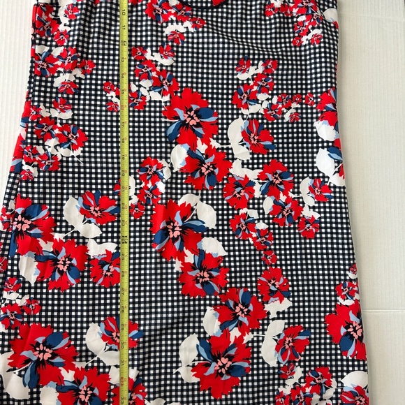 Crown & Ivy Sleeveless Floral Shift Dress w/ Ruffle-Trimmed Split Neckline Sz M - Picture 9 of 11